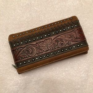 Western style women’s wallet
